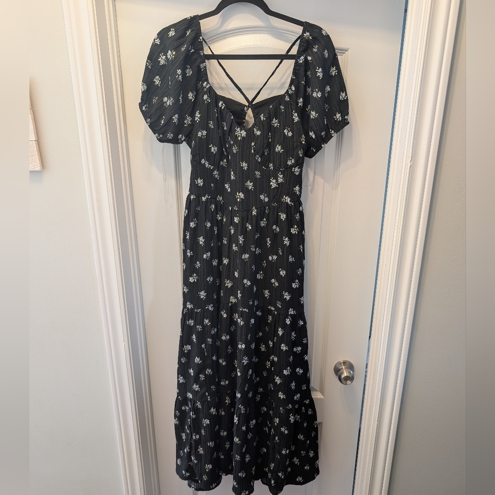 American Eagle Outfitters Black Floral Puff-Sleeve Maxi Dress - Picture 4 of 7
